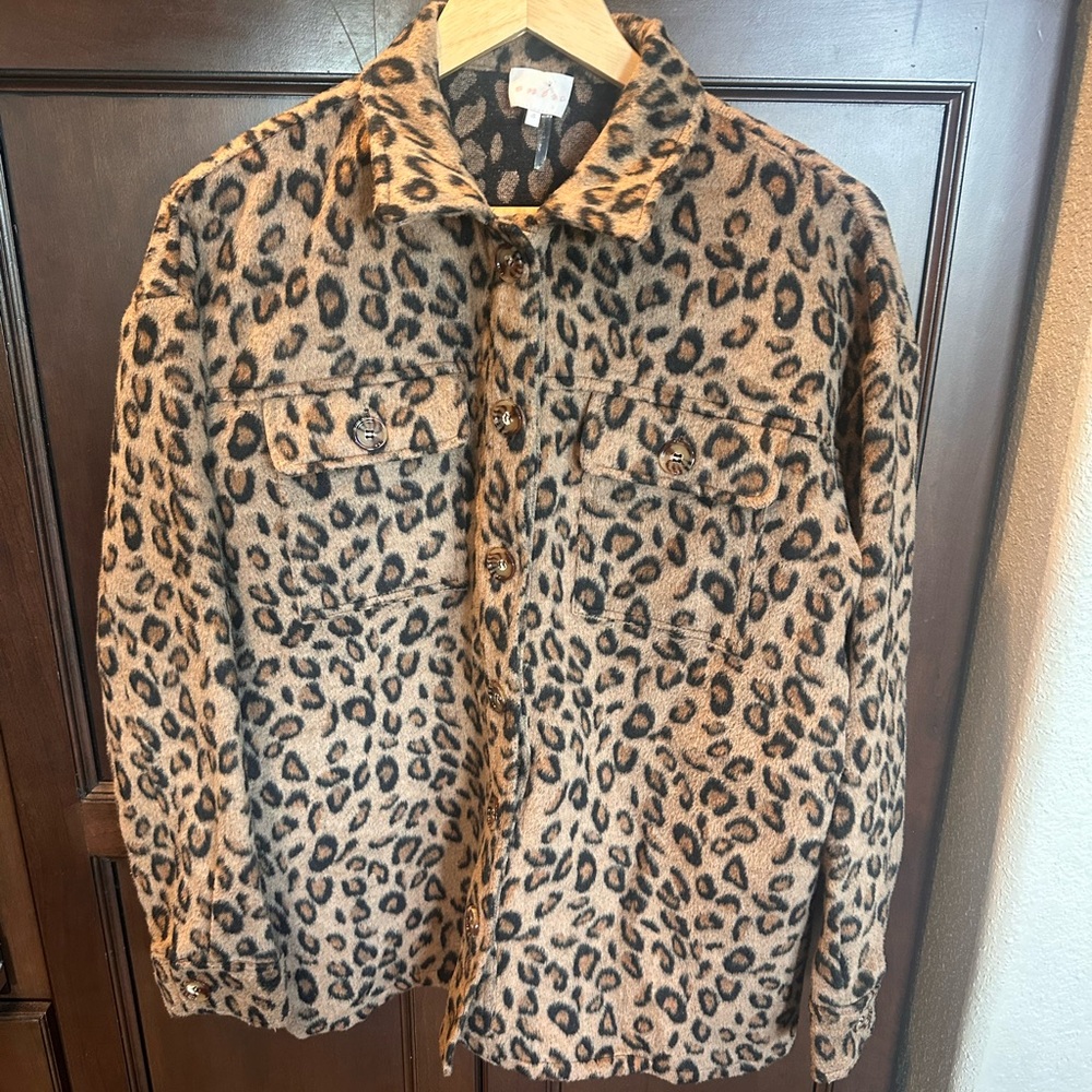 Entro Leopard Coat/Shacket size Small